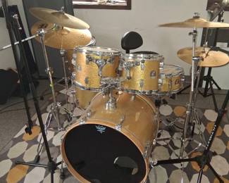 Sonor drum set