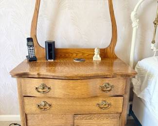 VINTAGE OAK DRESSER