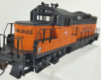 Walthers Milwaukee Road Diesel Locomotive
