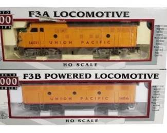Proto 1000 Series - Union Pacific Locomotive- duo