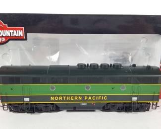 Inter Mountain EMD F-3B Locomotive Northern Pacific Lot#1