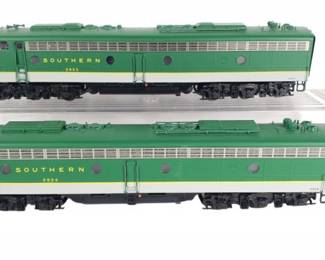 2 Proto 2000 Series Southern E8/9 Ho Scale Locomotive
