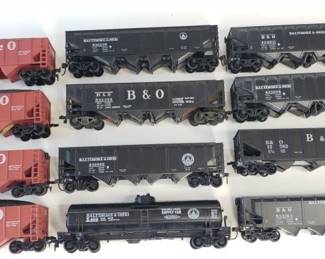 12 Baltimore & Ohio Model Train Freight Cars- Hopper & Tank Cars