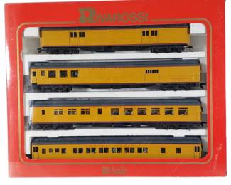 Rivarossi Ho Scale 1920's Union Pacific A set