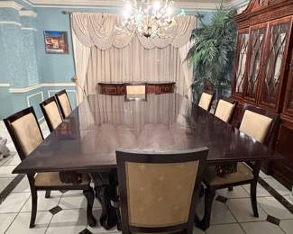 Beautiful mahogany formal dining room table with eight chairs - lt is also a pool table!!