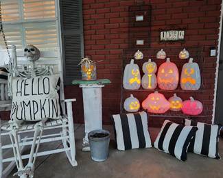 Halloween Decor