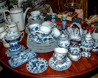 BLUE AND WHITE CERAMICS