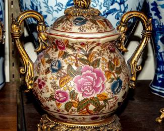 DECORATIVE CERAMICS