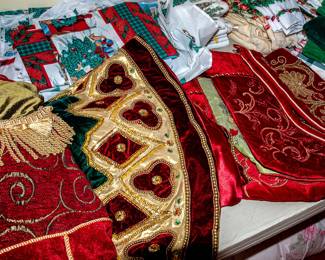 CHRISTMAS TEXTILES