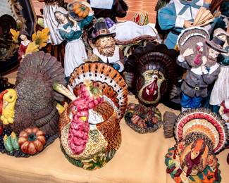 THANKSGIVING DECOR