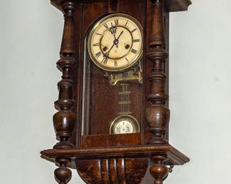 VINTAGE WALL CLOCK