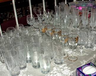 VINTAGE GLASSWARE