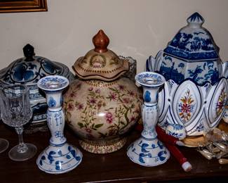 VINTAGE BLUE AND WHITE CERAMICS
