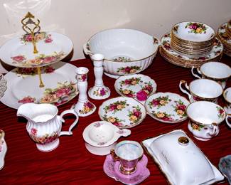 ROYAL ALBERT OLD COUNTRY ROSE