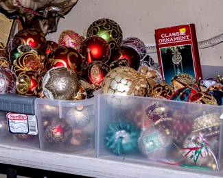 CHRISTMAS DECOR