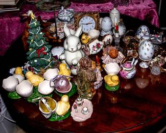 VINTAGE COLLECTIBLES