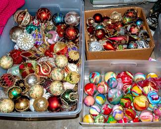 CHRISTMAS DECOR