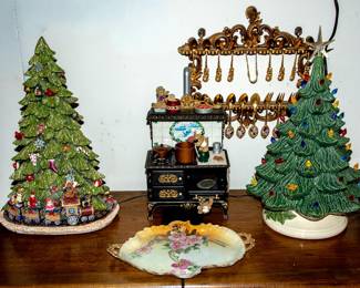 CHRISTMAS DECOR