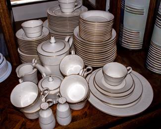 VINTAGE LENOX DINNERWARE
