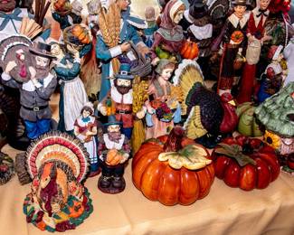 THANKSGIVING DECOR