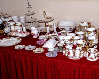 ROYAL ALBERT OLD COUNTRY ROSE