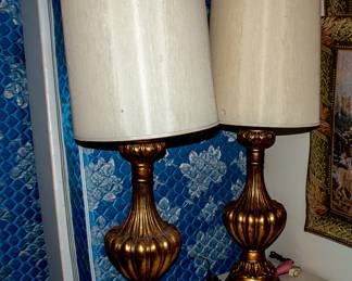 PAIR OF HOLLYWOOD REGENCY LAMPS