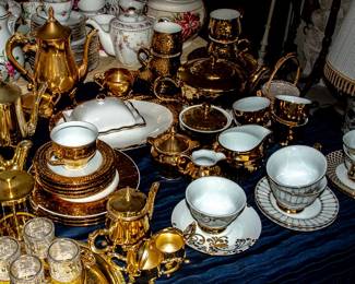 DECORATIVE CERAMICS AND PORCELAIN