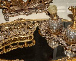 MATSON AND STYLEBUILT VANITY ITEMS