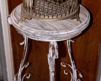 DECORATIVE ACCENTS