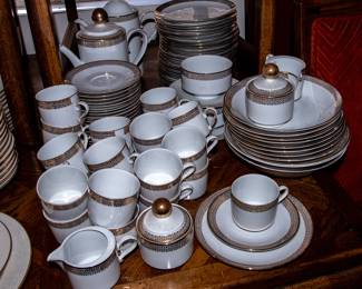 VINTAGE DINERWARE