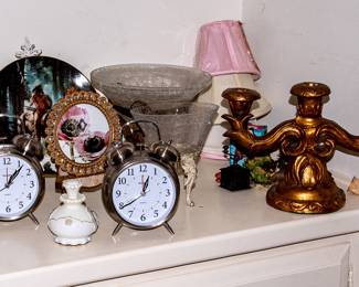 DECORATIVE ACCENTS