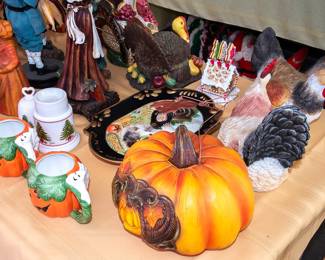 THANKSGIVING DECOR