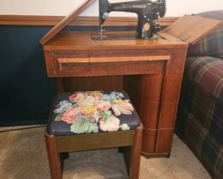 Deco style signer sewing machine & bench