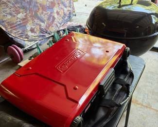 COLEMAN PORTABLE PROPANE CAMPING STOVE