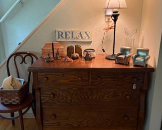Oak chest dresser