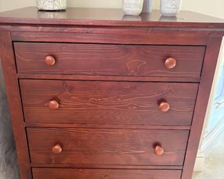 5-drawer chest of drawers
