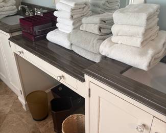 Great quality towels - like new
