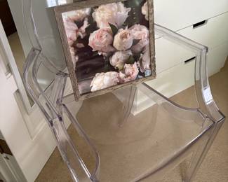"invisible" acrylic armchair