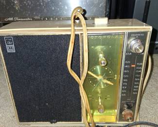 MCM alarm clock radio