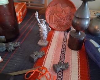 ornate collectibles 