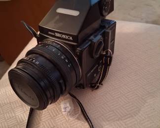 Zenza Bronica 40 mm camera Very Nice!!