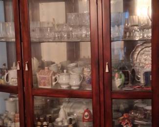 Display cabinetwith Crystal and collectibles