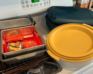 Tupperware, Pyrex on-the-go dish and bag