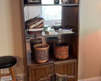 Wooden bookcase (set of 2)