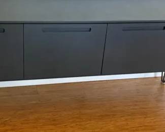 MCM vibe console