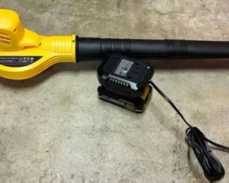 Battery powered blower