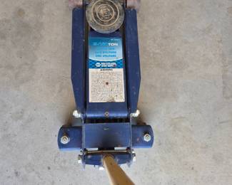 3 1/2 ton NAPA floor jack