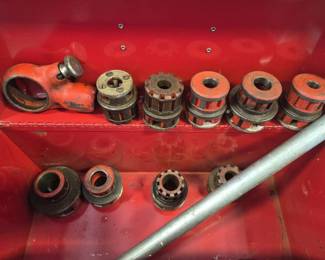Pipe threader set