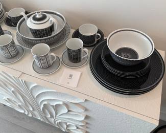 Hermes set of dishes for FOUR with boxes