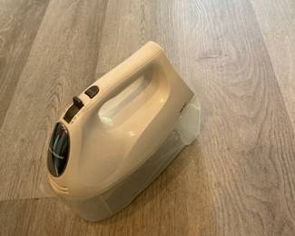 Hamilton Beach 6-Speed Hand Mixer with Snap-On Case (Model 62632R)